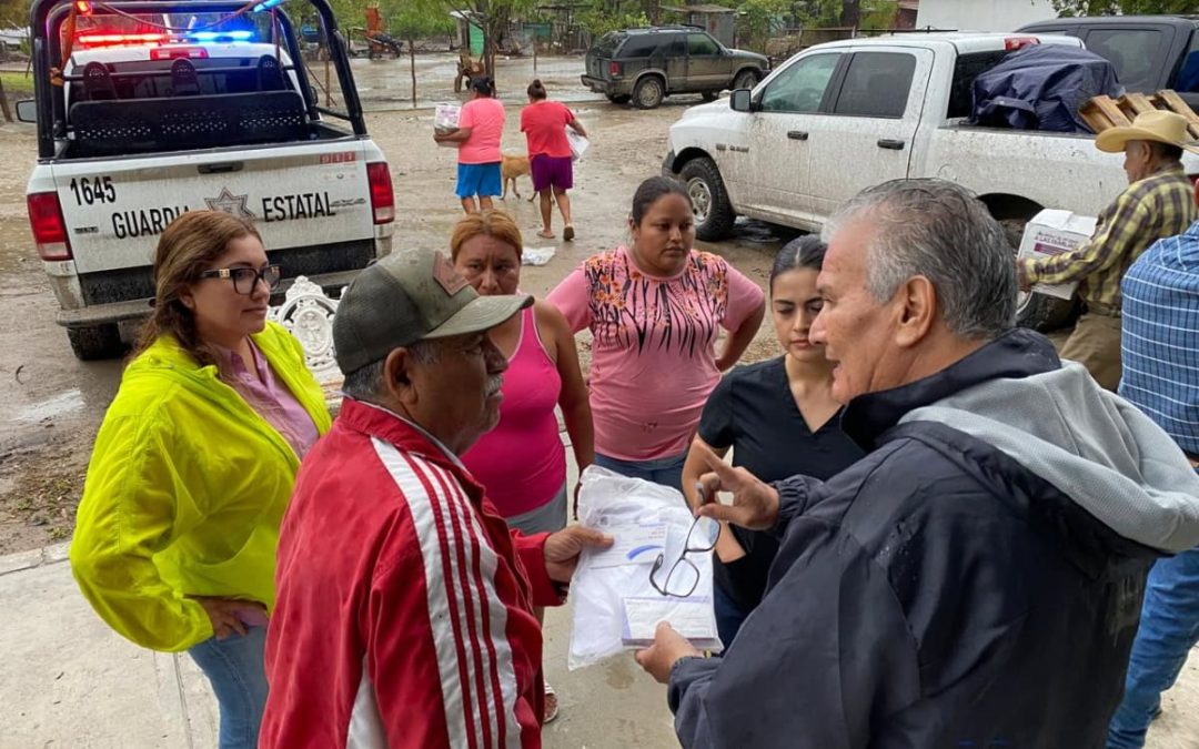 ATIENDEN BRIGADAS DE SALUD A LA POBLACIÓN AFECTADA POR LAS LLUVIAS
