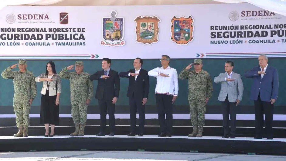 Gobernadores de los tres estados del noreste y autoridades militares se reúnen en Coahuila