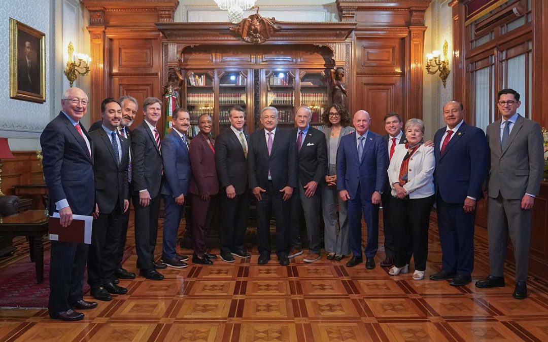 AMLO se reúne con congresistas de Estados Unidos en Palacio Nacional