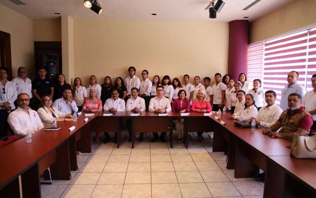 FIRMAN CONVENIO ITM E ICEST PARA SERVICIO SOCIAL Y PRÁCTICAS PROFESIONALES EN BENEFICIO DE MIGRANTES