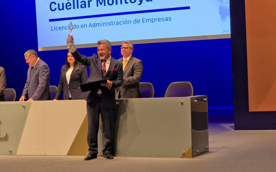 VOCERO DE SEGURIDAD DE TAMAULIPAS RECIBE RECONOCIMIENTO A LA EXCELENCIA