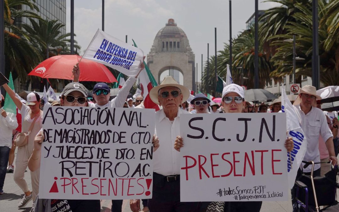 Marchan en varias ciudades en defensa del Poder Judicial