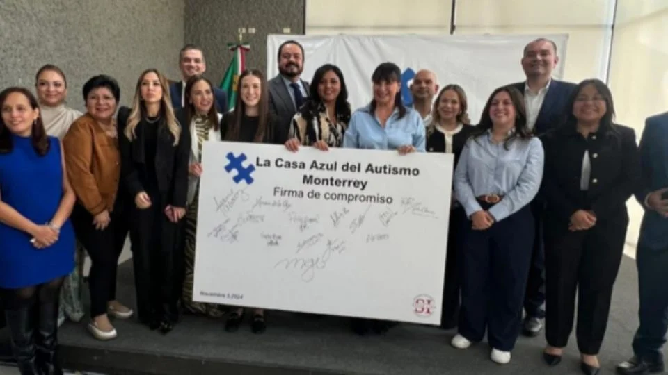 Diputados locales se comprometen a impulsar el proyecto Casa Azul