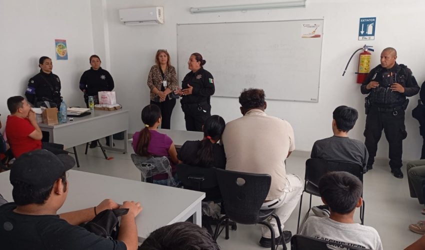 Brinda Guardia Estatal de Género plática preventiva contra adicciones