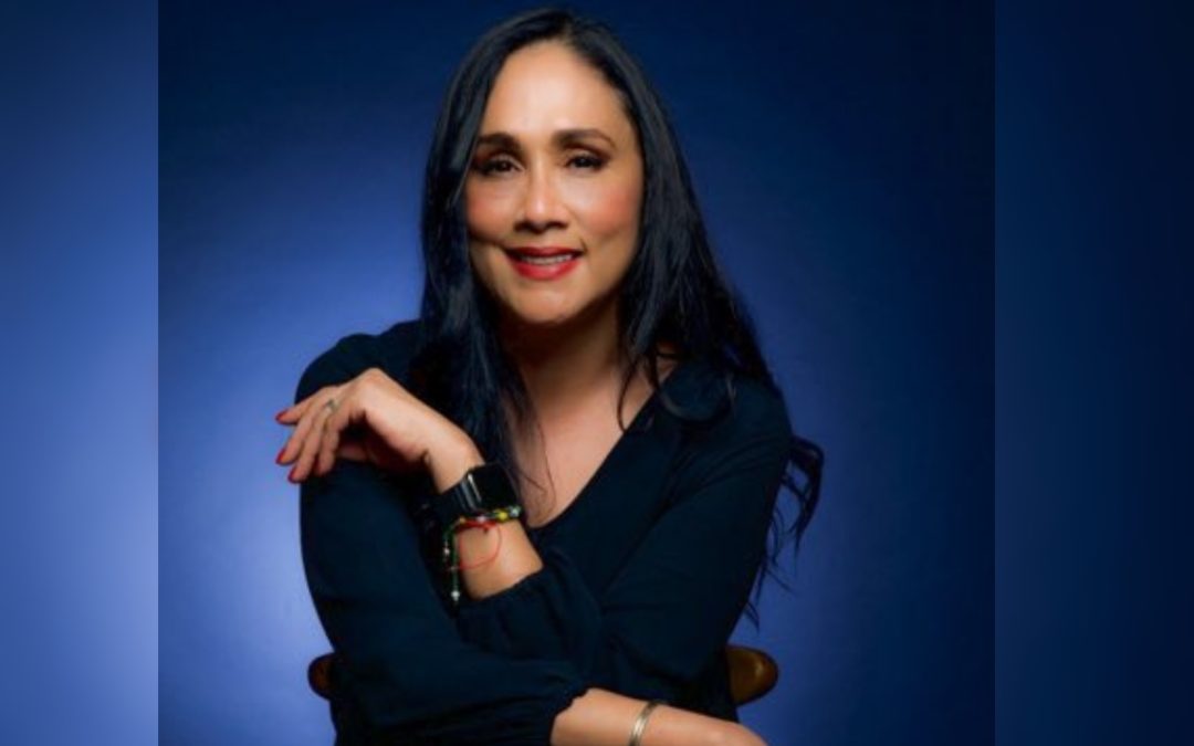 Periodista Adela Navarro recibe llamadas amenazantes; Artículo 19 exige le otorguen protección