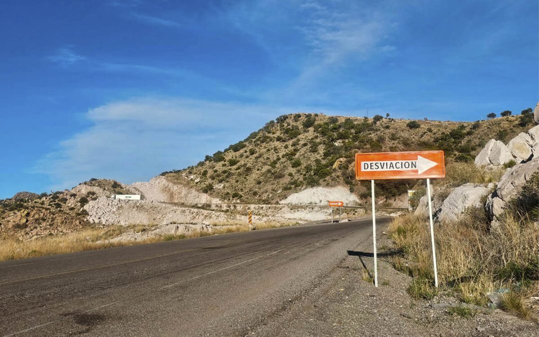 La carretera en Sonora que una facturera dejó sin reparar