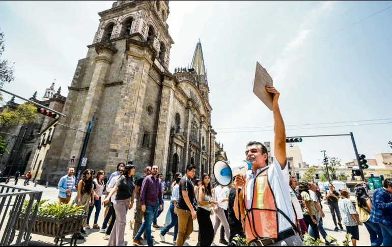 “Escuchamos la alarma sísmica y en un minuto ya estábamos en la calle”