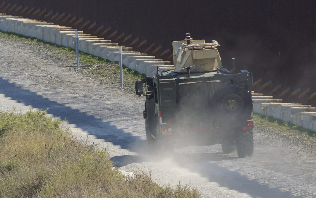 EU creará dos nuevas zonas militares en la frontera con México, dicen funcionarios