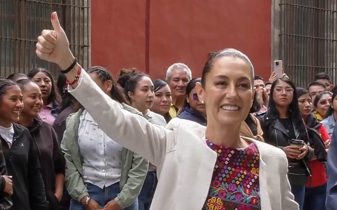 ‘¡Que viva la democracia!’: Sheinbaum vota en la primera elección judicial