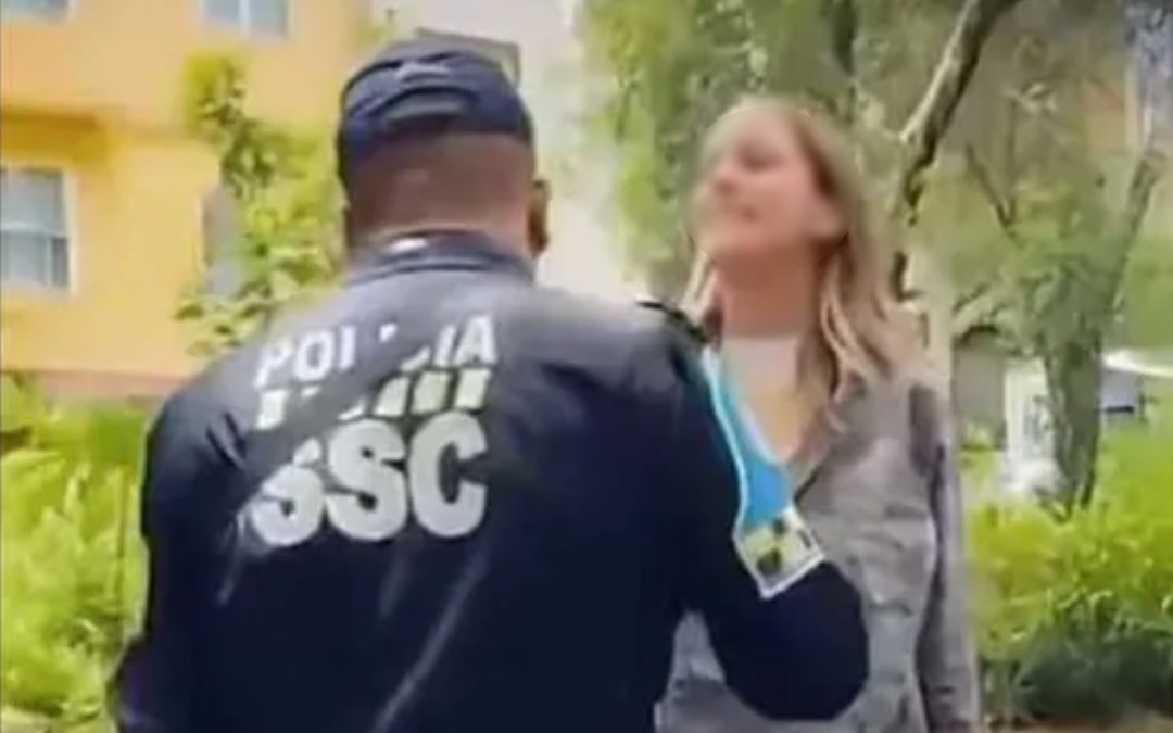 Mujer que insultó a policía de CDMX pide disculpas