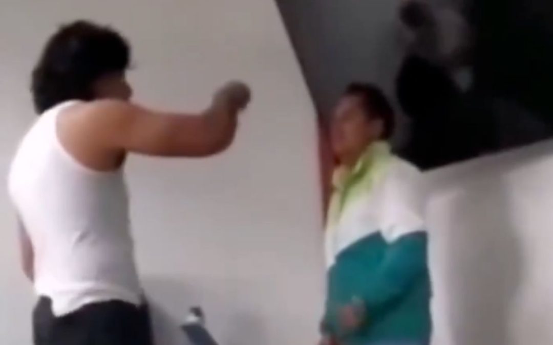 Sindicato anuncia proceso legal contra estudiante que agredió a profesor en Tulancingo