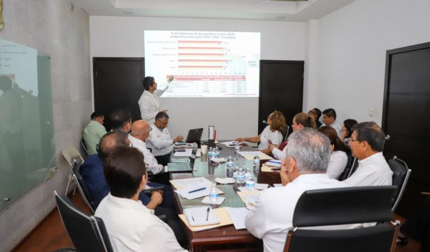 Fortalece SST Programa de Vacunación Universal