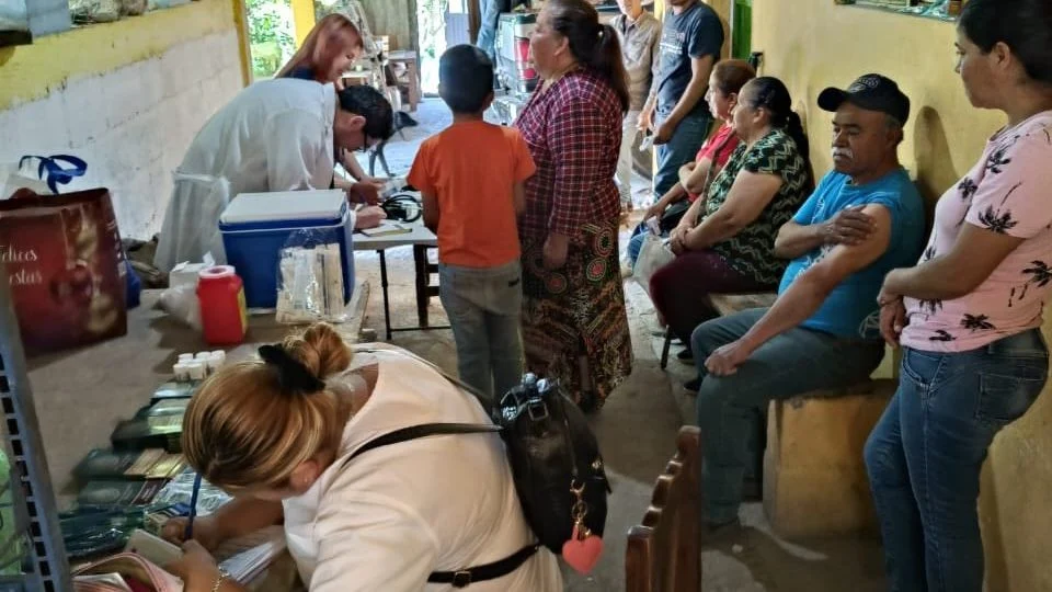 Lleva IMSS Nuevo León atención médica a lo alto de la Sierra Madre Oriental