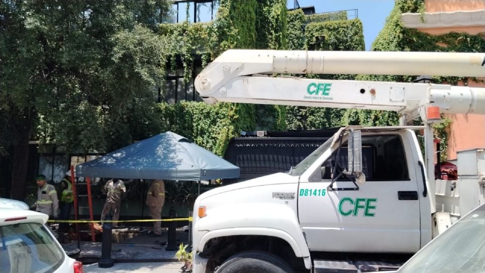 Repara CFE apagones que afectan a negocios de Barrio Antiguo