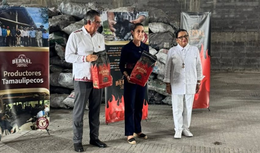 Recorrió presidenta empacadora de carbón vegetal “El Bernal”