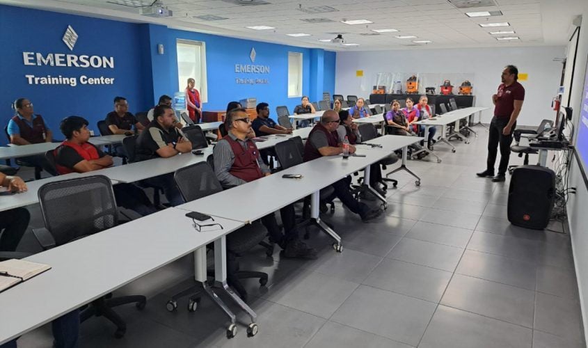 Colaboran UTTN y Emerson en impulsar la inclusión laboral de personas con autismo