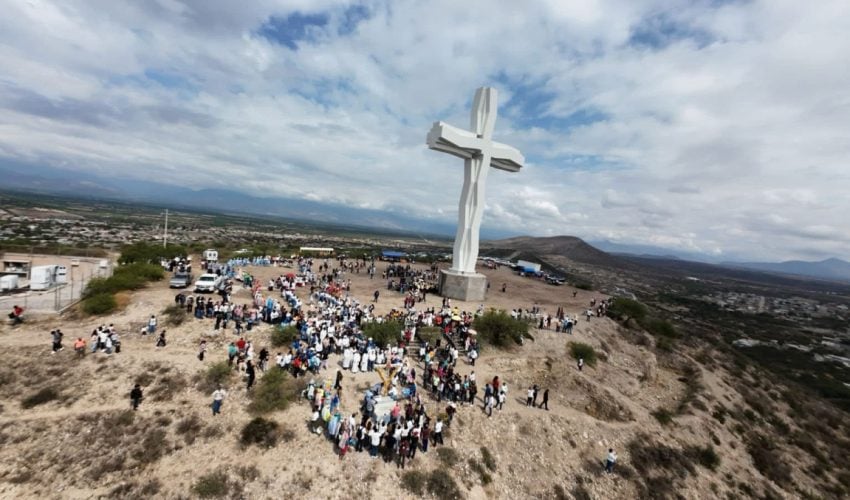 En marcha segunda etapa de la Virgen de la Misericordia y la Cruz de la Esperanza