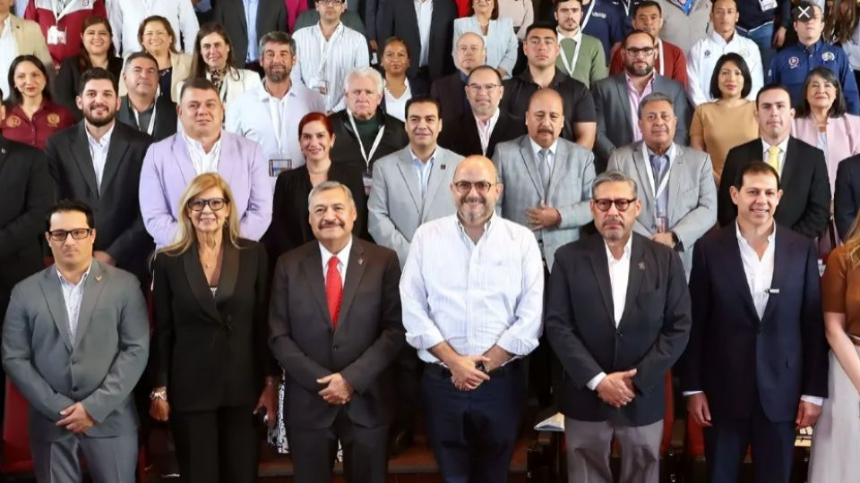 UANL impulsa nueva etapa del deporte universitario en Congreso ANUIES
