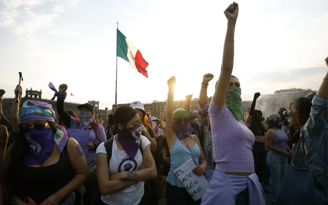 Sheinbaum afirma que los sucesos violentos fueron ‘minoritarios’ en las marchas del 8M